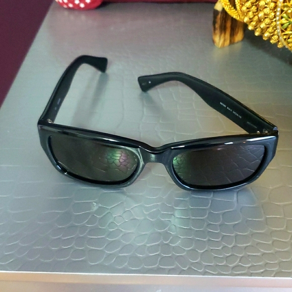 Guess Accessories - Guess Sun glasses 🕶